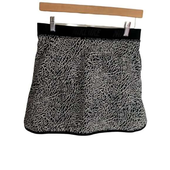 Nike Golf Dri-Fit Black and White Skort XSmall - Picture 3 of 5